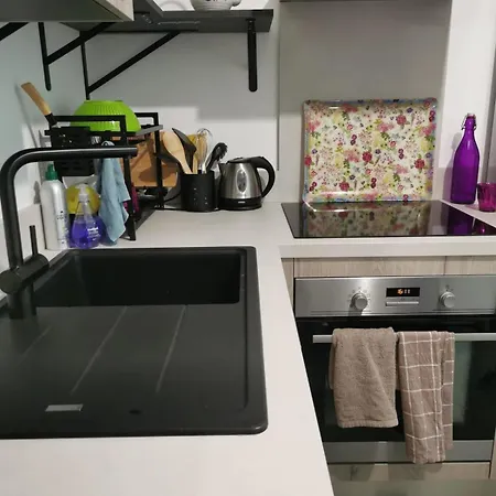 Apartament F2 *
